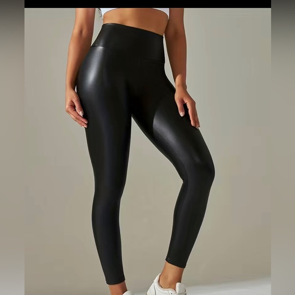 boutique Pants - BLACK FAUX LEATHER LEGGINGS SIZE SMALL. BNWT!!